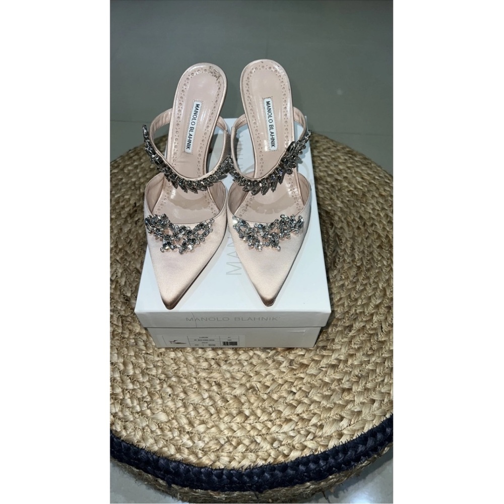 Manolo Blahnik Blush Pink Embellished Leather Mules - Picture 11 of 13